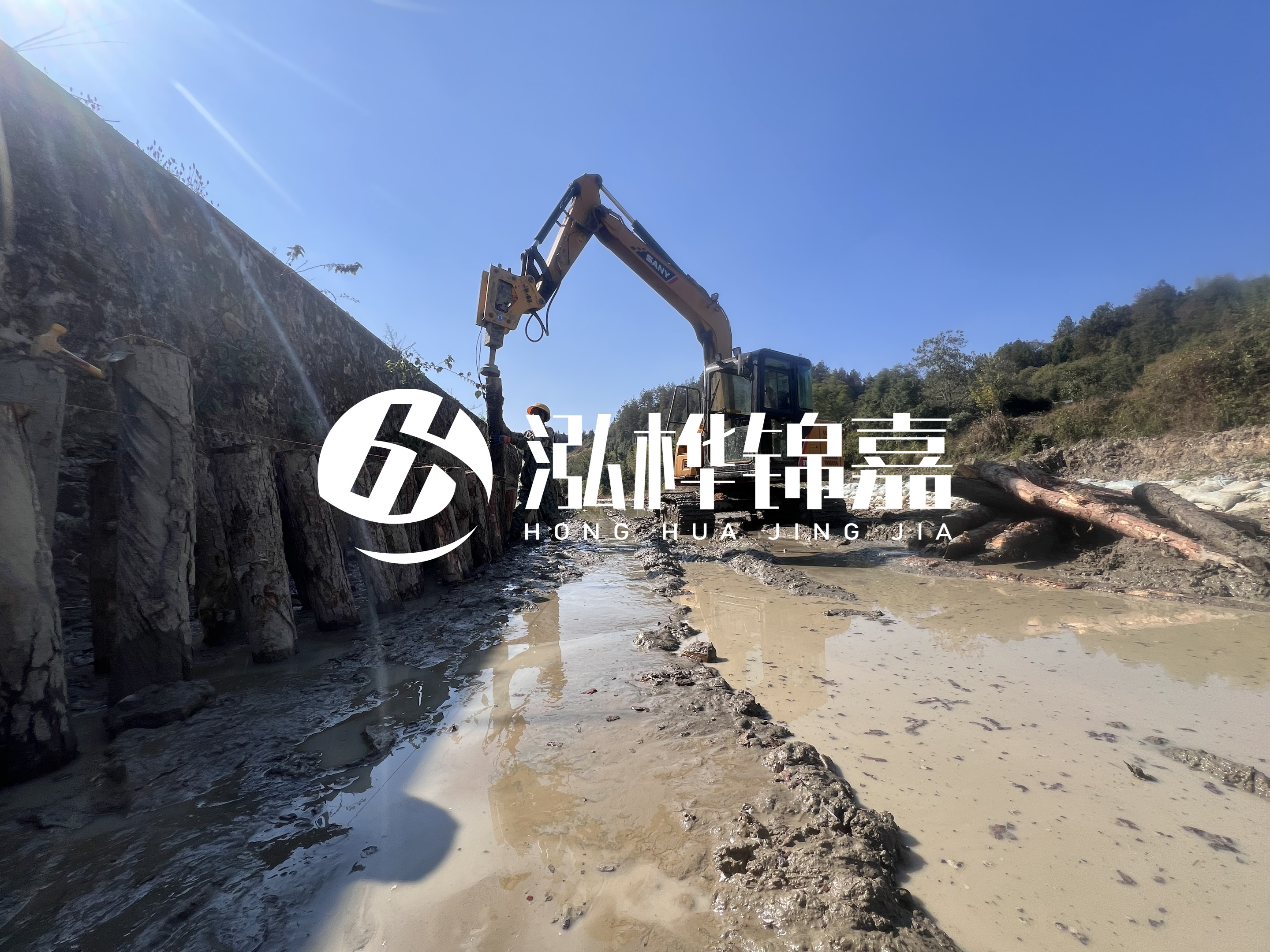 河里打樁起什么作用-河道里打木樁好還是水泥樁好?